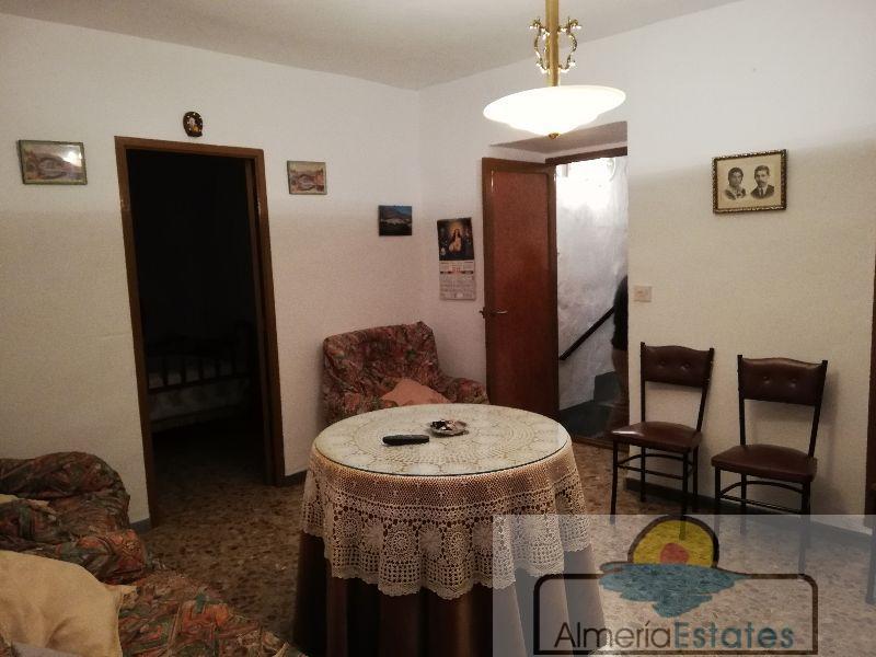 For sale of house in Urrácal