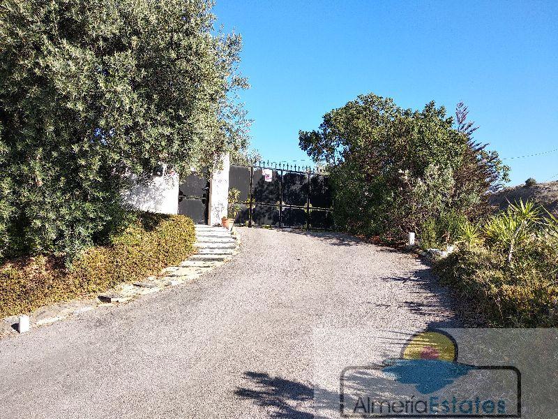 For sale of villa in Cantoria