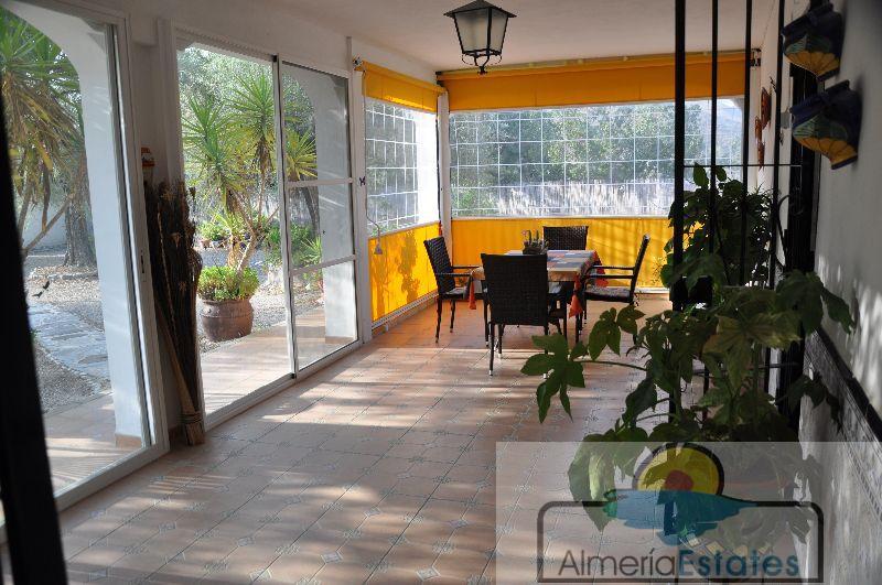 Venta de villa en Cantoria