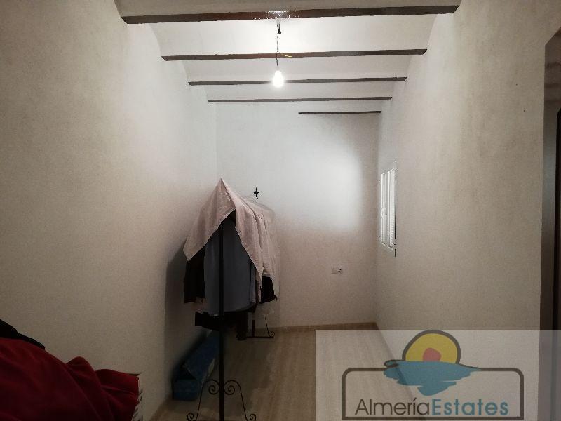 For sale of villa in Oria