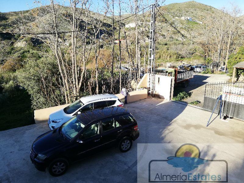 For sale of villa in Oria