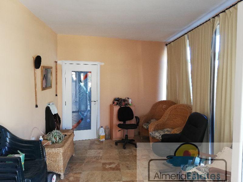 For sale of villa in Oria