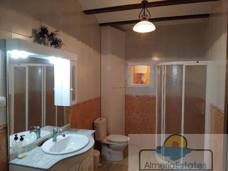 For sale of villa in Oria