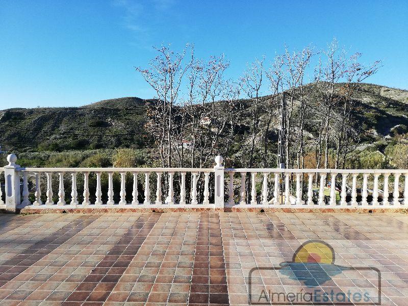 For sale of villa in Oria