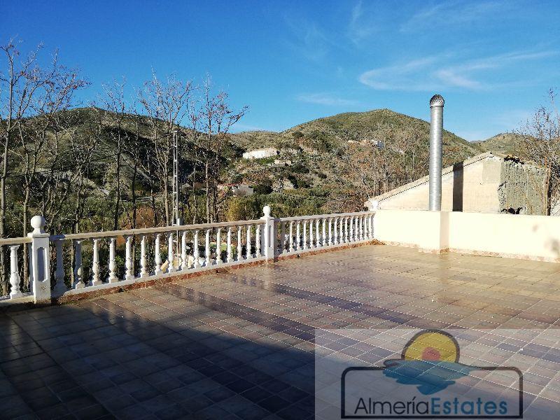 For sale of villa in Oria