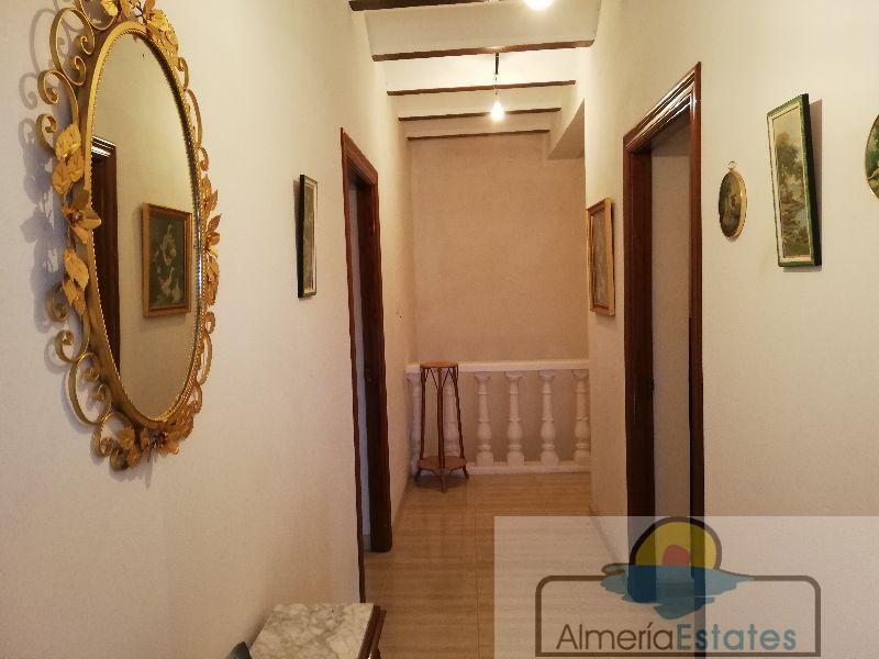 For sale of villa in Oria
