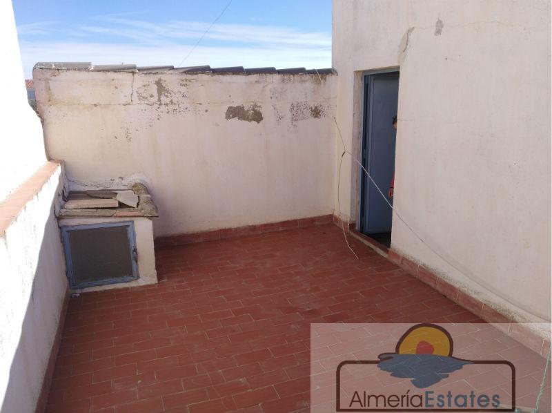 For sale of house in Vélez-Rubio