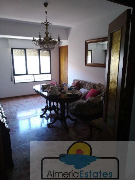 For sale of house in Vélez-Rubio