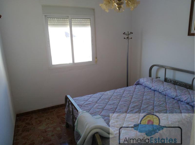 For sale of house in Vélez-Rubio