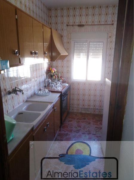 For sale of house in Vélez-Rubio