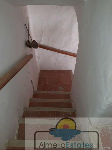 For sale of house in Vélez-Blanco