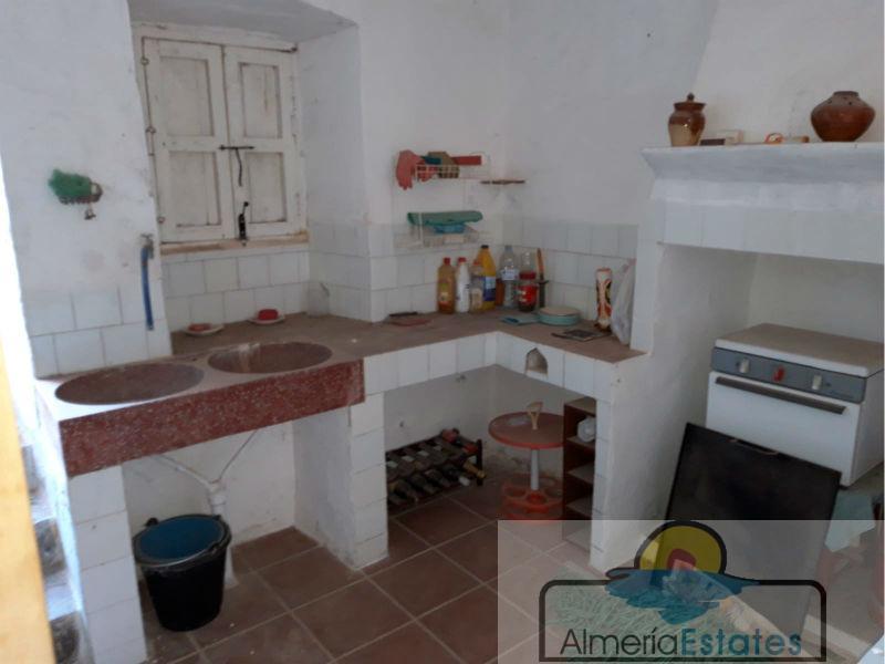 For sale of house in Vélez-Blanco