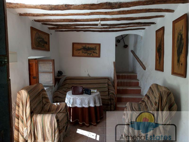 For sale of house in Vélez-Blanco