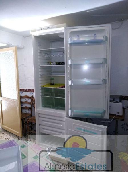 For sale of house in María