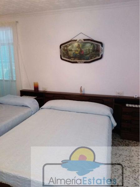 For sale of house in María