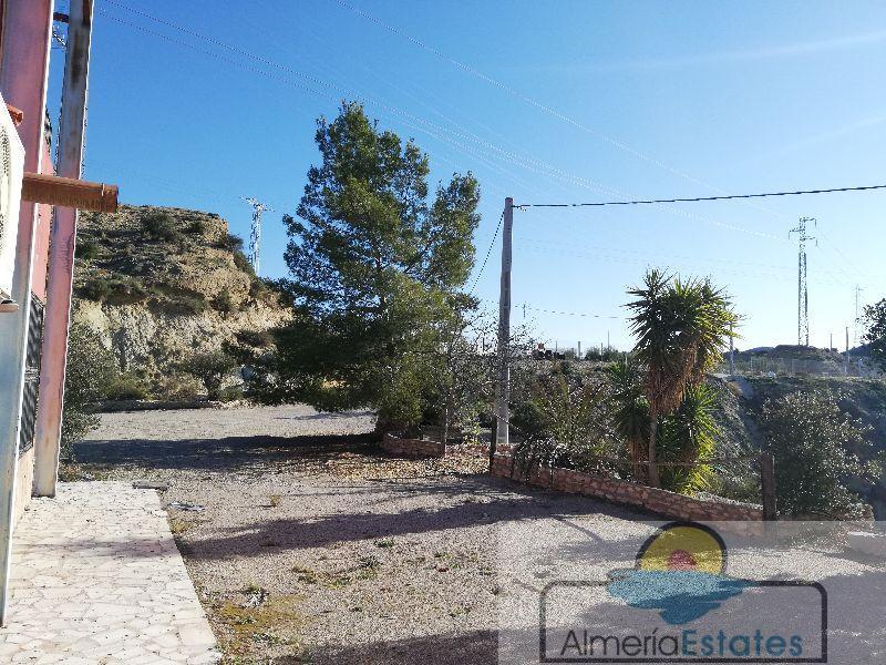 For sale of commercial in Arboleas