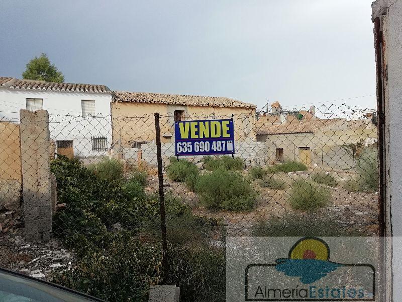 For sale of land in Albox