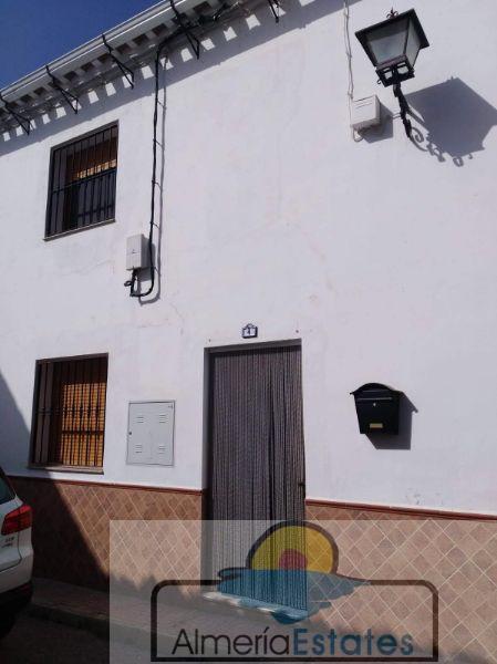 Venta de casa en Chirivel
