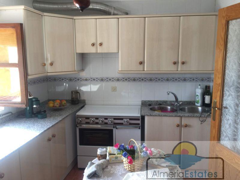 For sale of house in Vélez-Rubio