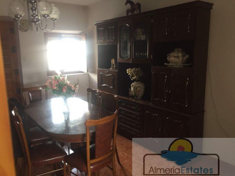 For sale of house in Vélez-Rubio