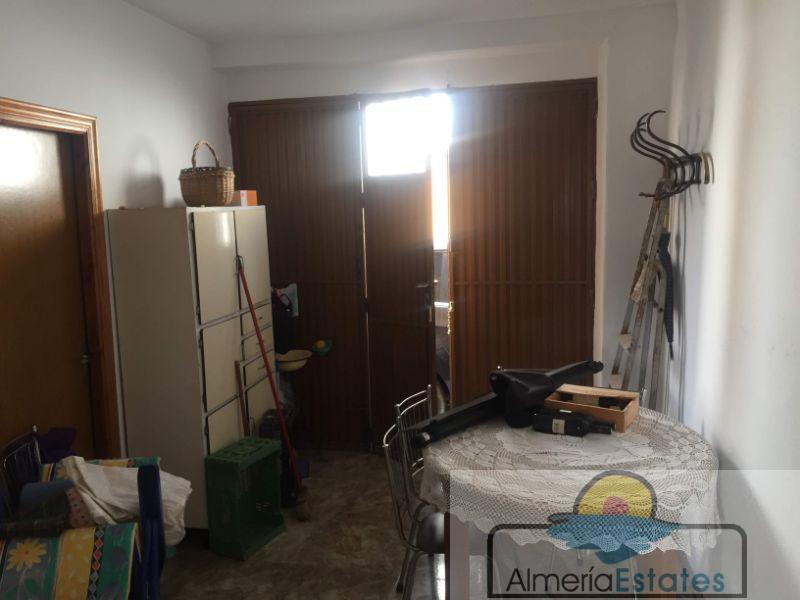 For sale of house in Vélez-Rubio