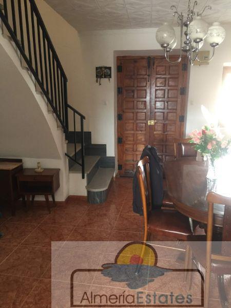 For sale of house in Vélez-Rubio