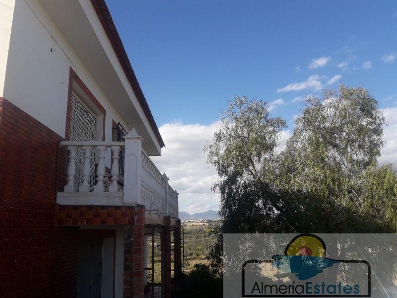 Venta de villa en Albox