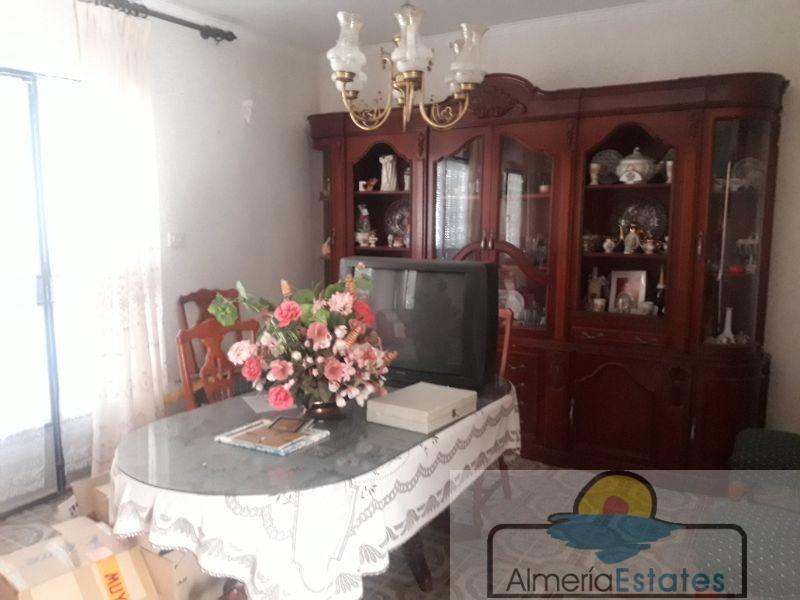 Venta de villa en Albox