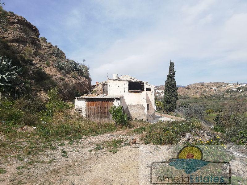 For sale of villa in Albox