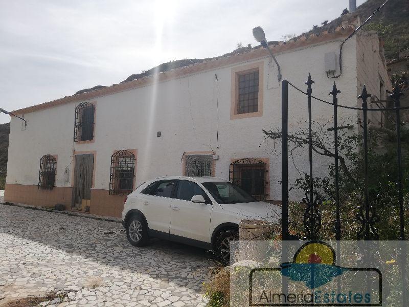 Venta de villa en Albox