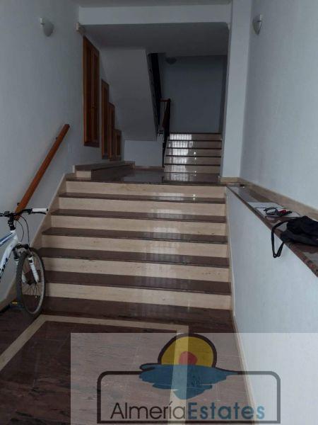 For sale of house in Vélez-Rubio