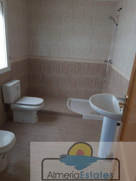 For sale of house in Vélez-Rubio
