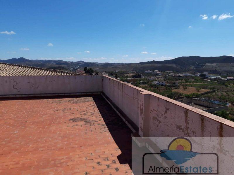 For sale of house in Vélez-Rubio
