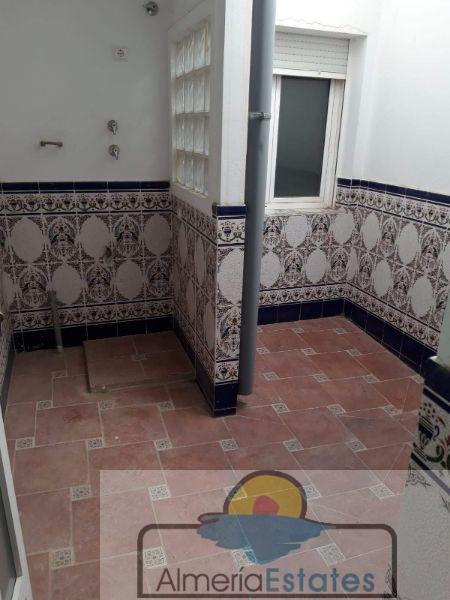 For sale of house in Vélez-Rubio