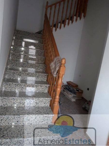 For sale of house in María