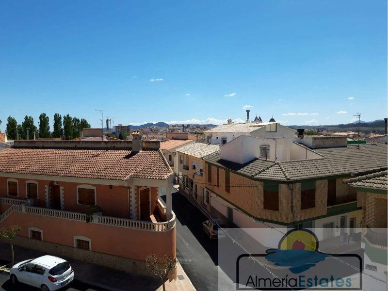 For sale of house in Vélez-Rubio