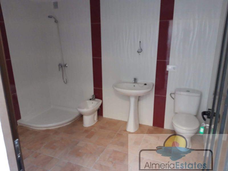 For sale of house in Vélez-Rubio