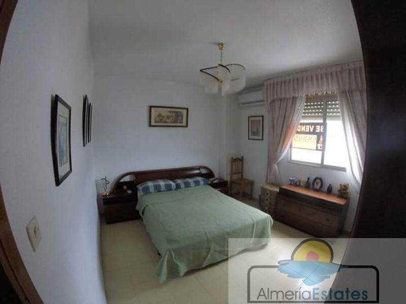 For sale of flat in Cantoria