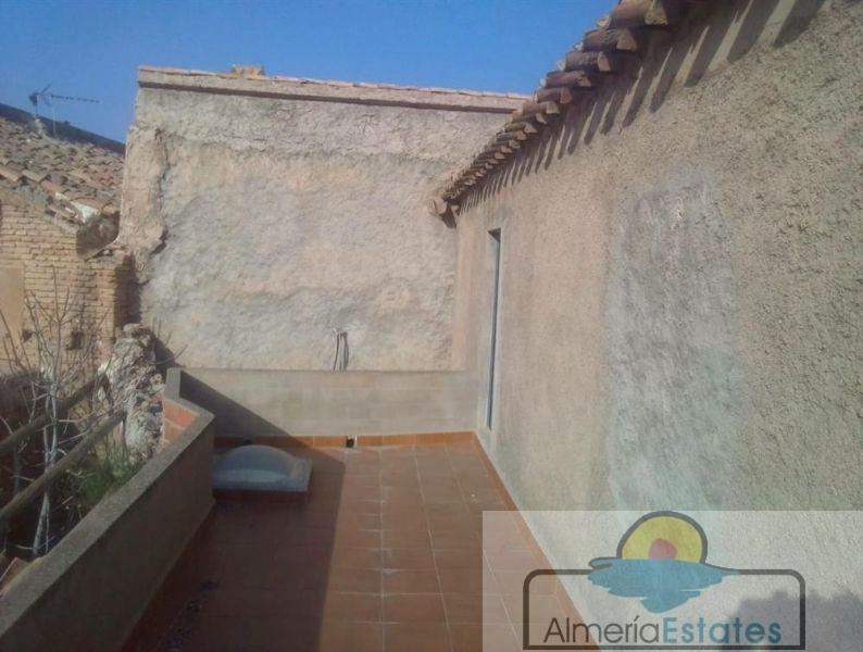 For rent of house in Almanzora