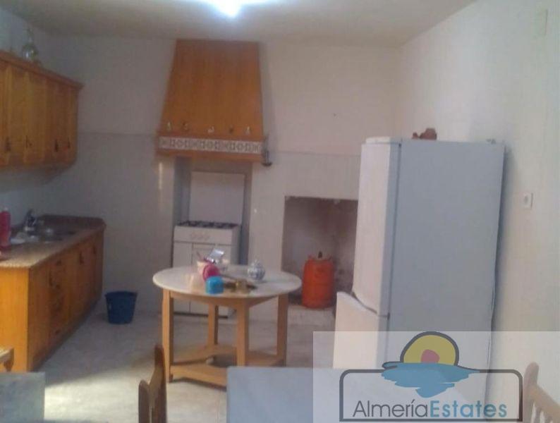 For rent of house in Almanzora