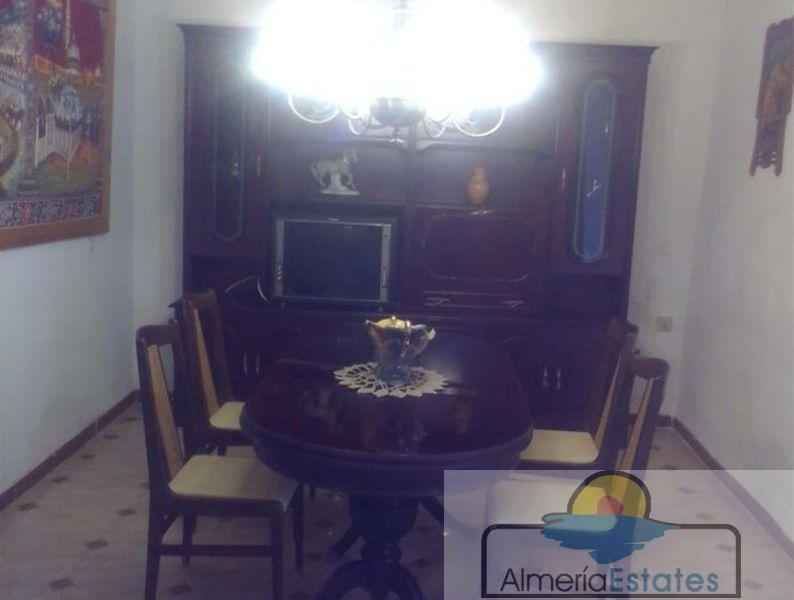 For rent of house in Almanzora