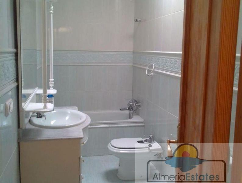 For rent of house in Almanzora