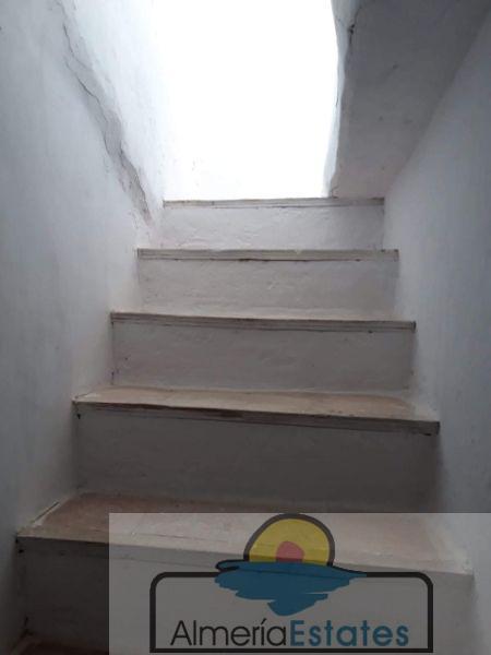 For sale of house in María