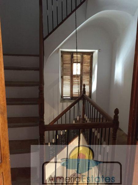 For sale of house in María
