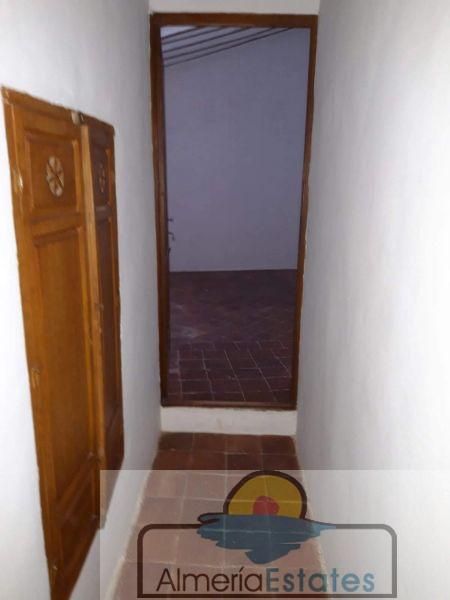 For sale of house in María