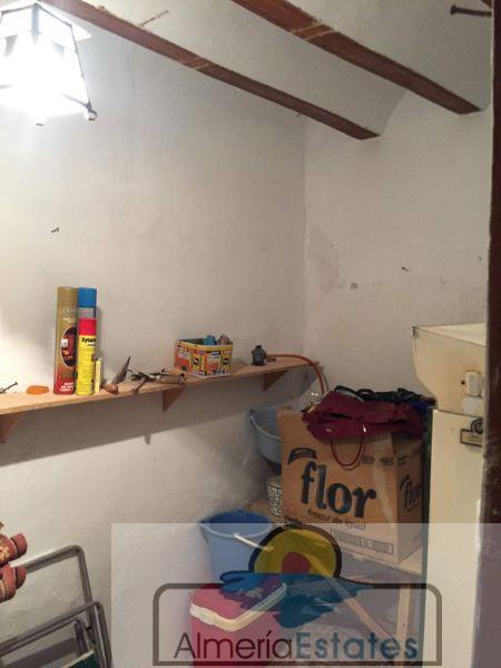 For sale of house in María