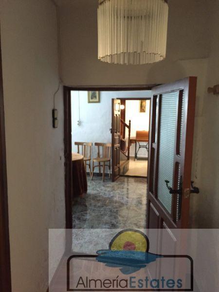 For sale of house in María