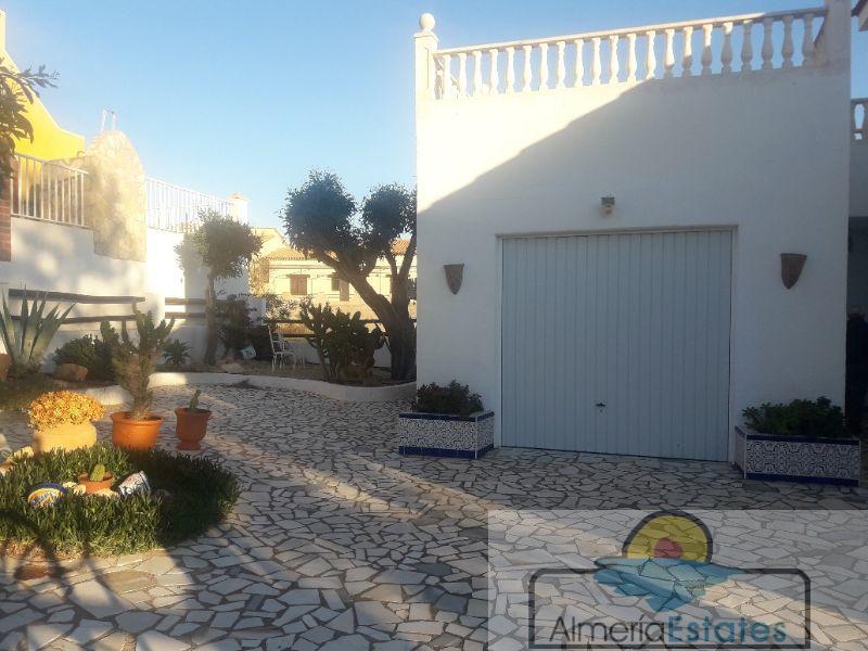 For sale of house in Pulpí