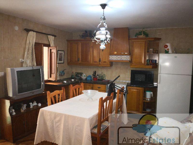 For sale of house in Arboleas