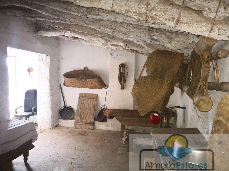 For sale of house in Arboleas